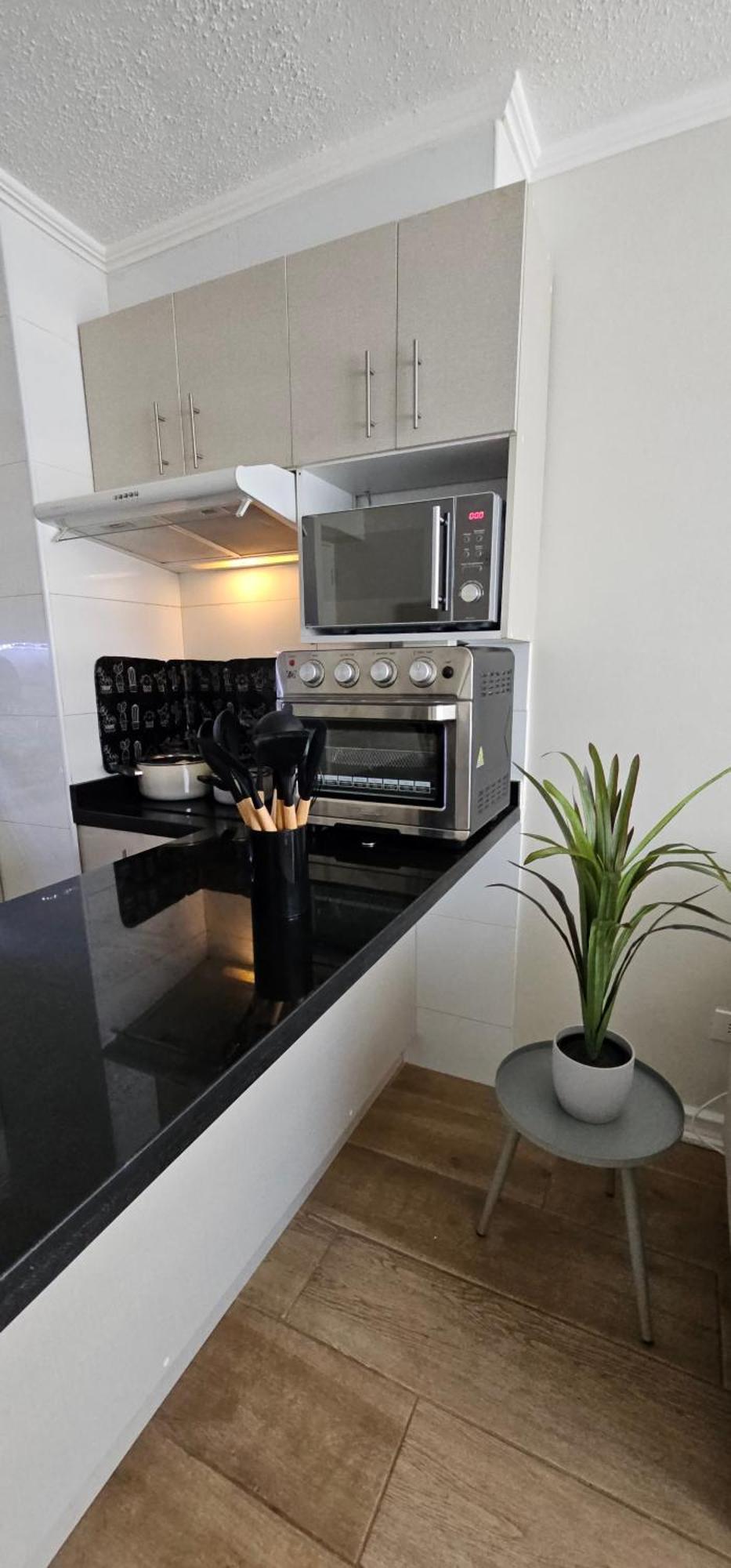 Moderno, Acogedor Departamento Vitacura Condes * Santiago